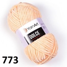 773